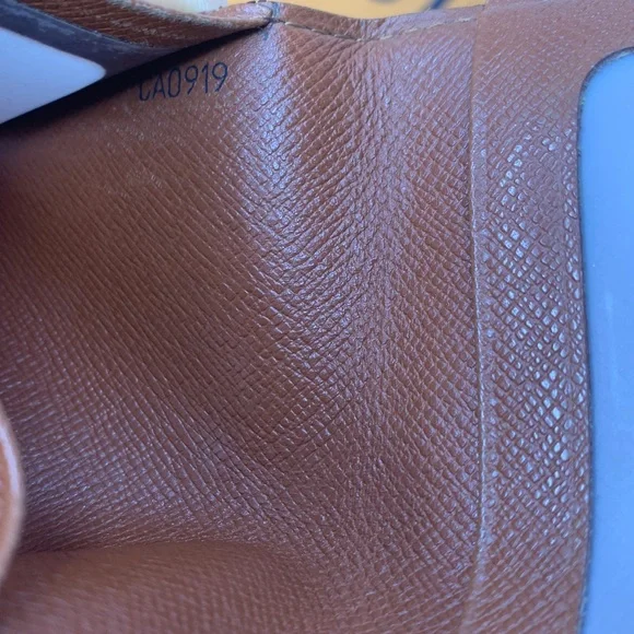 Louis Vuitton mono card/ID holder - Picture 5 of 7